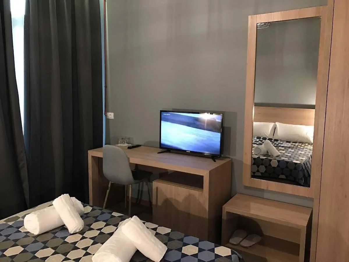 Arc Hotel Τίρανα 3*,